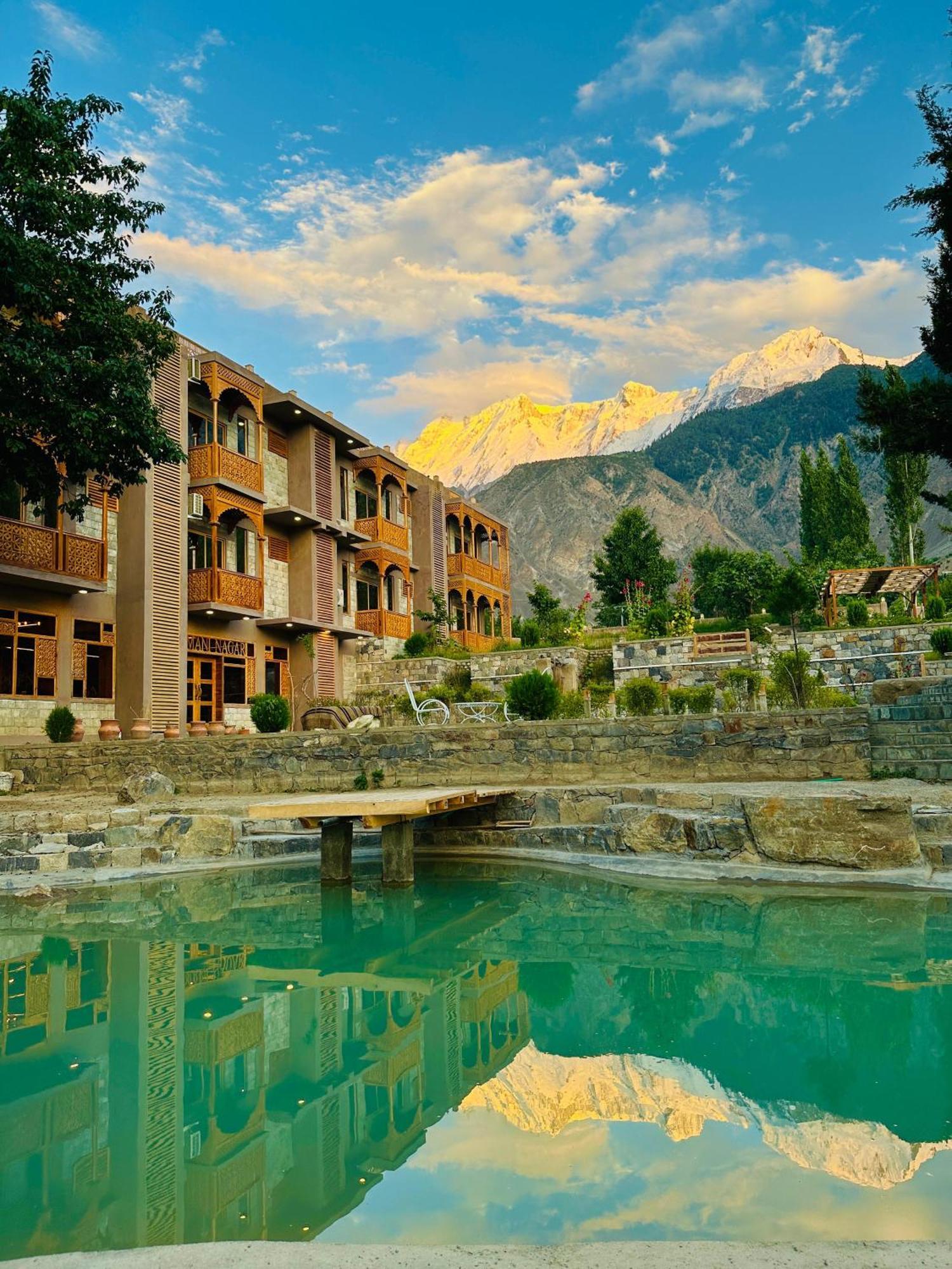 Dumani Nagar Hotel & Resort Karimabad  Exterior foto